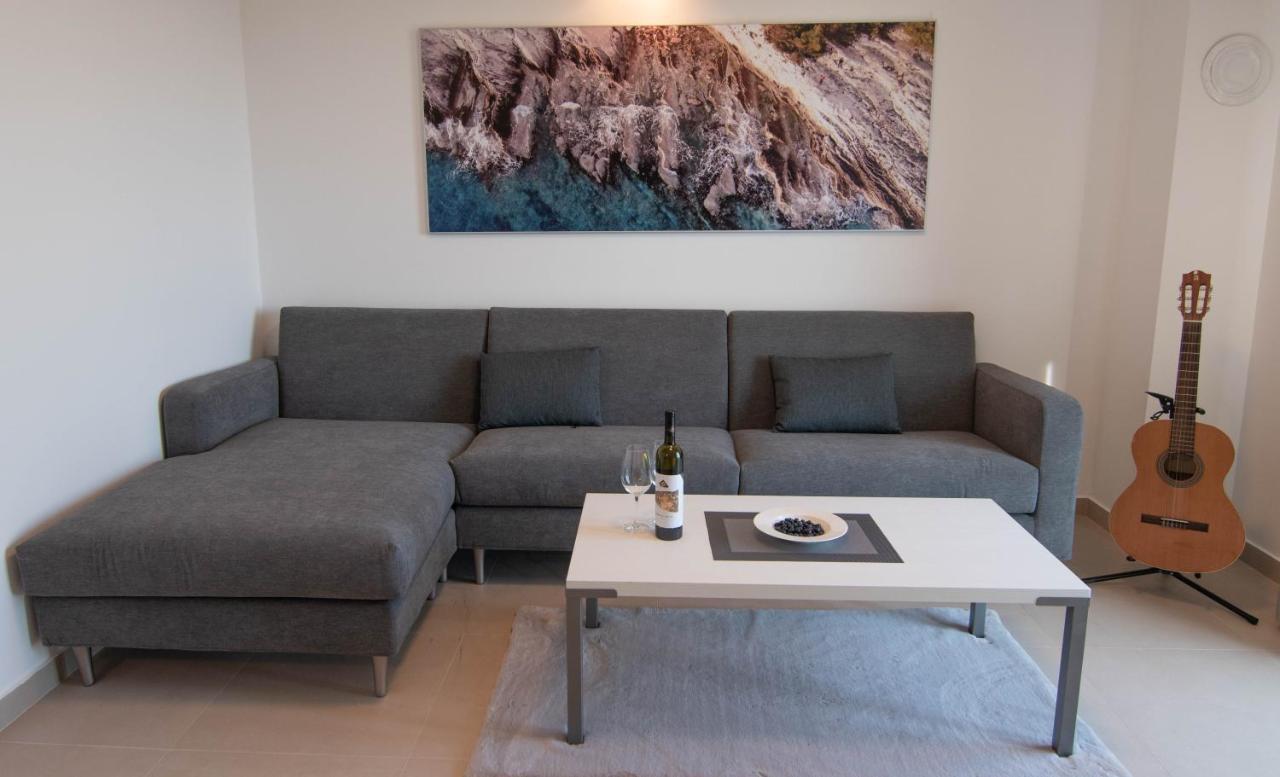 Luxury Apartment Faro With Sea View And Swimming Pool Премантура Екстериор снимка