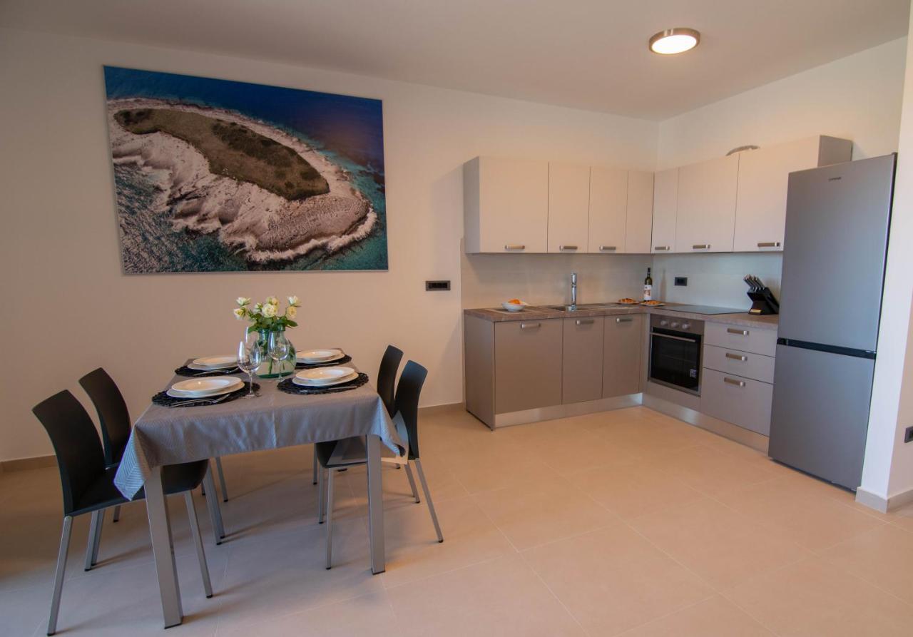 Luxury Apartment Faro With Sea View And Swimming Pool Премантура Екстериор снимка
