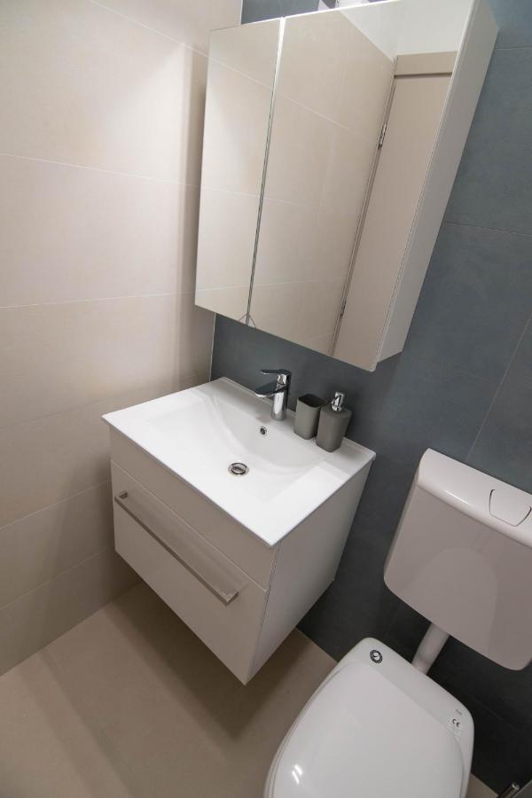 Luxury Apartment Faro With Sea View And Swimming Pool Премантура Екстериор снимка