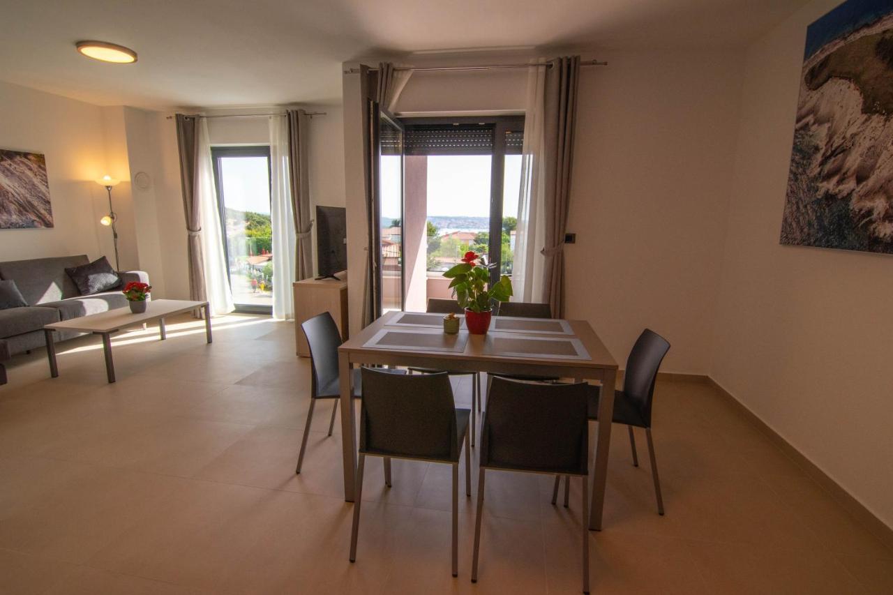 Luxury Apartment Faro With Sea View And Swimming Pool Премантура Екстериор снимка
